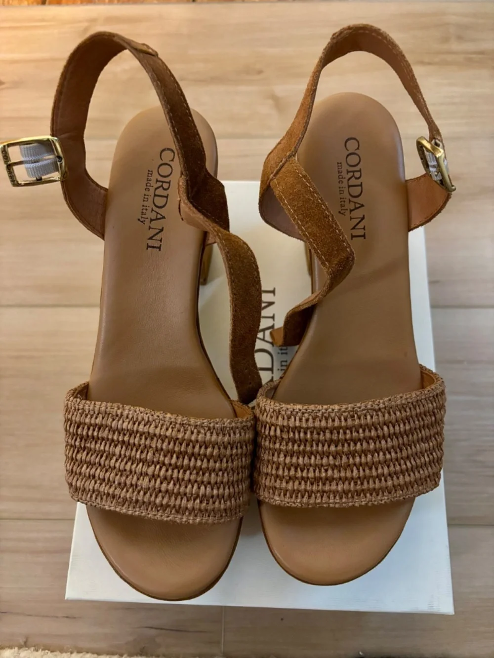 Cordani size 40 Liona Platform
